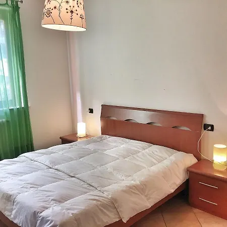 Appartement Saskia 1 *